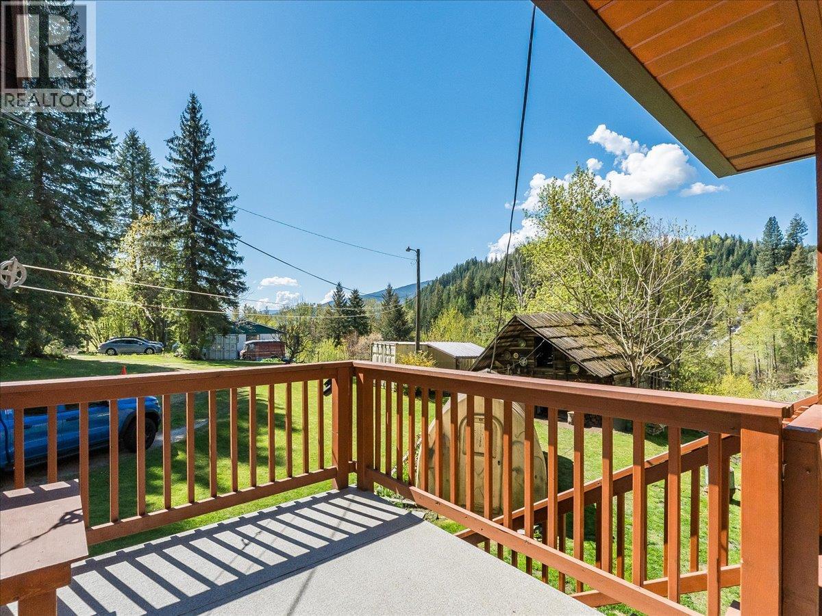 1448 Pass Creek Road, Castlegar, British Columbia  V1N 4S2 - Photo 59 - 10385233