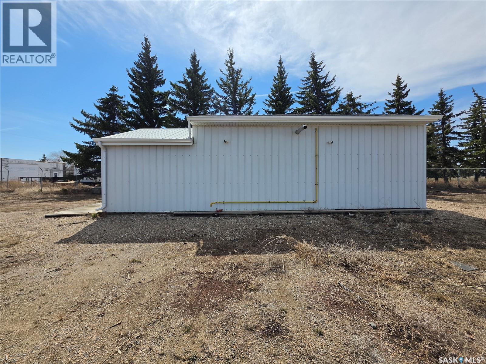 591 35th Street W, Battleford, Saskatchewan  S0M 0E0 - Photo 2 - SK026054