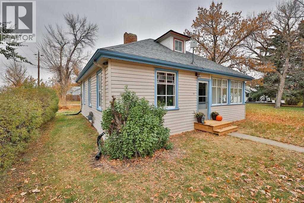 301 Noble Street, Barons, Alberta  T0L 0G0 - Photo 1 - A2305857