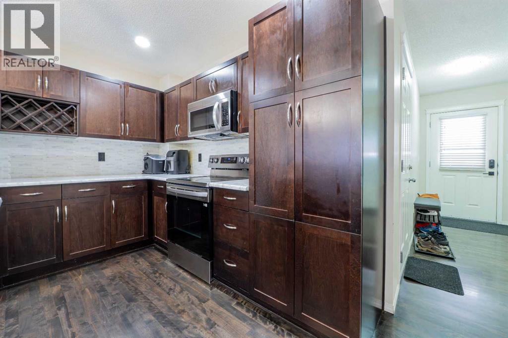 208 Country Village Manor NE, Calgary, Alberta  T3K 0L6 - Photo 6 - A2296739