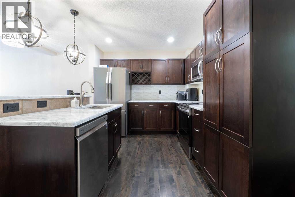 208 Country Village Manor NE, Calgary, Alberta  T3K 0L6 - Photo 7 - A2296739