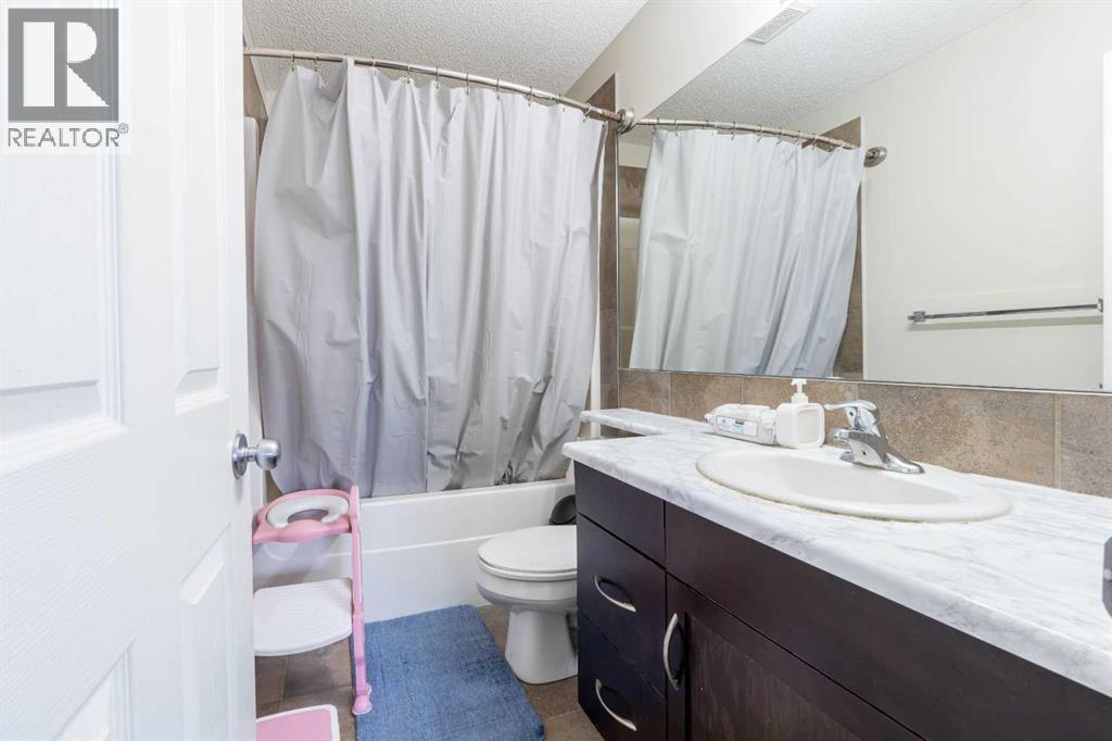 208 Country Village Manor NE, Calgary, Alberta  T3K 0L6 - Photo 18 - A2296739