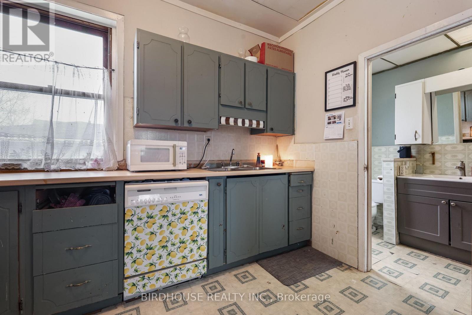 18 Water Street, Kawartha Lakes, Ontario  K9V 2C8 - Photo 18 - X13071104