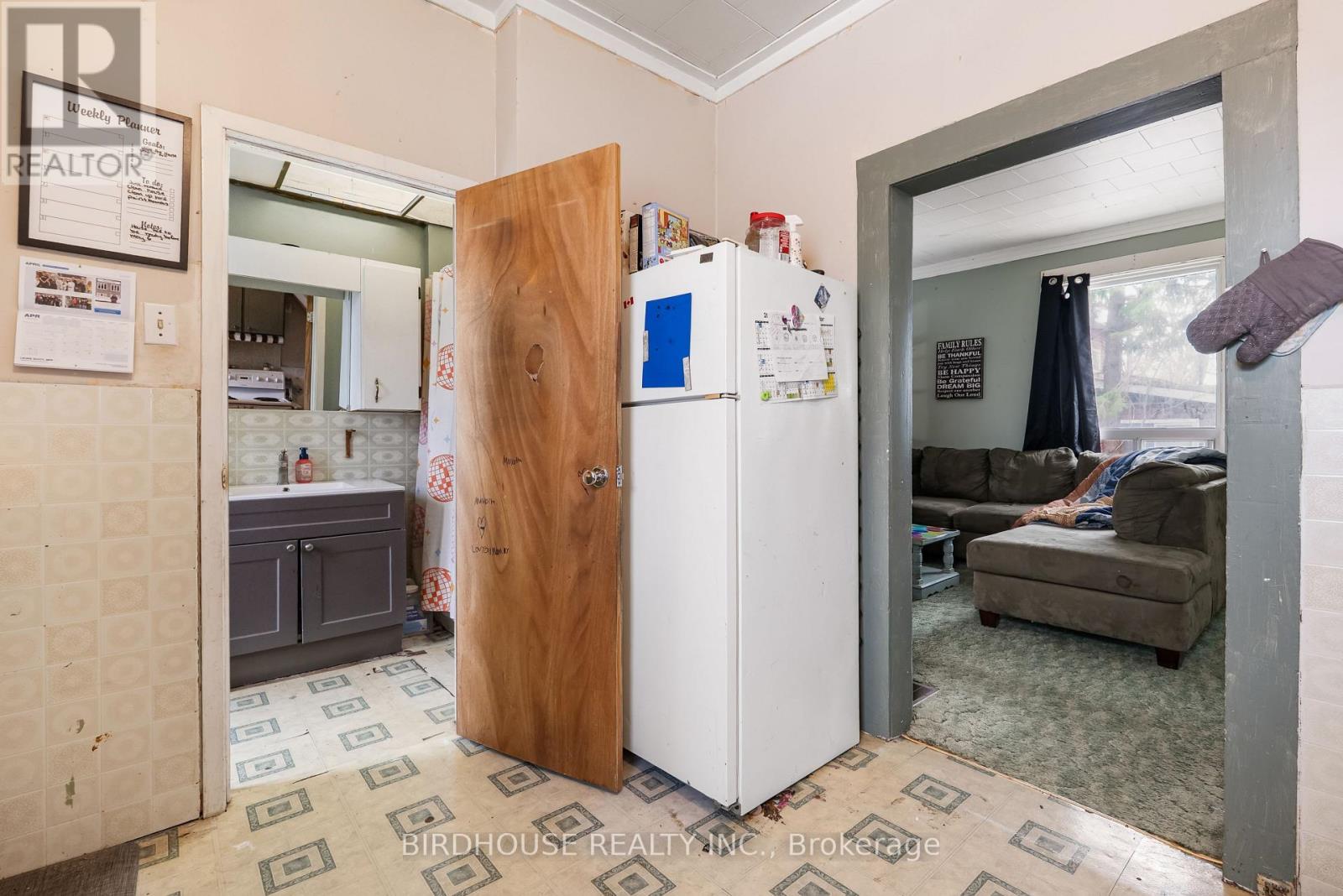 18 Water Street, Kawartha Lakes, Ontario  K9V 2C8 - Photo 19 - X13071104