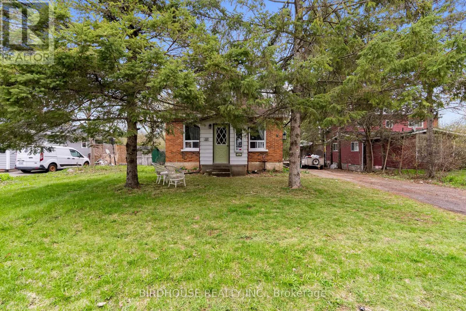 18 Water Street, Kawartha Lakes, Ontario  K9V 2C8 - Photo 2 - X13071104