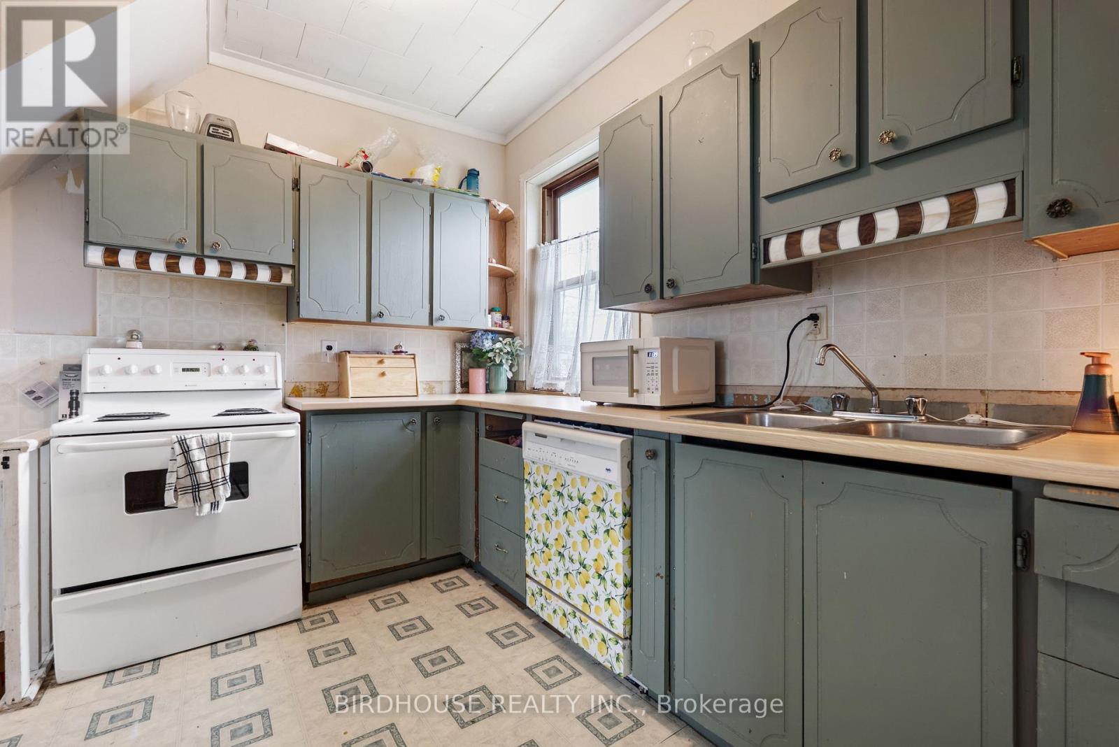 18 Water Street, Kawartha Lakes, Ontario  K9V 2C8 - Photo 21 - X13071104