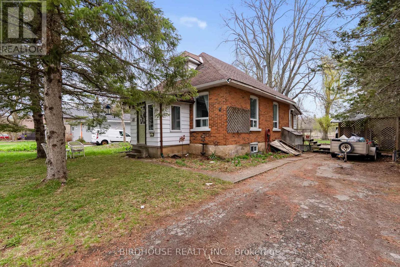 18 Water Street, Kawartha Lakes, Ontario  K9V 2C8 - Photo 3 - X13071104