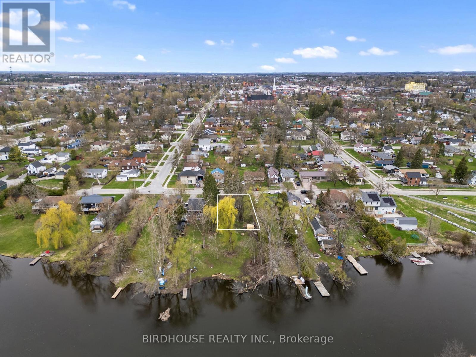 18 Water Street, Kawartha Lakes, Ontario  K9V 2C8 - Photo 36 - X13071104