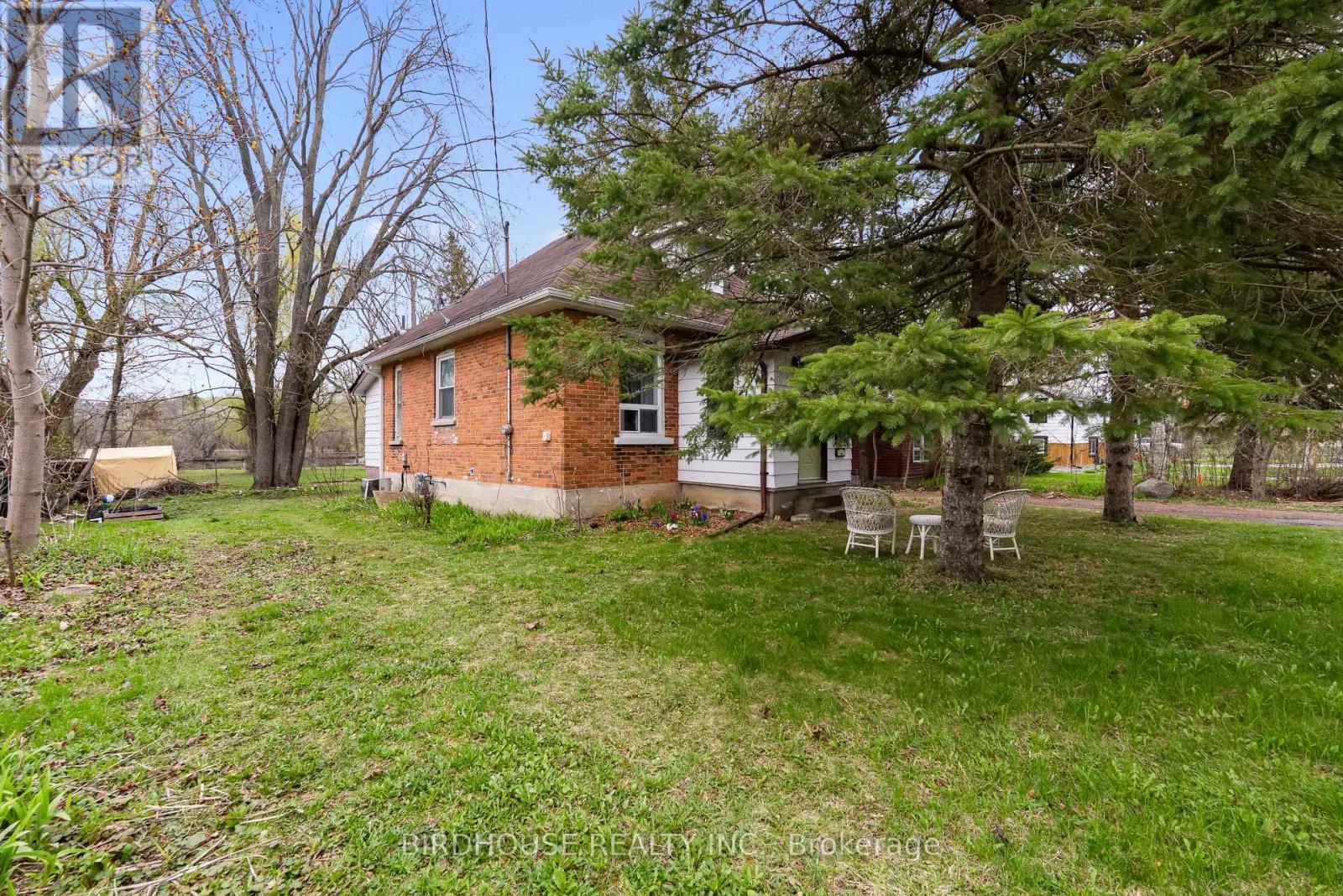 18 Water Street, Kawartha Lakes, Ontario  K9V 2C8 - Photo 4 - X13071104