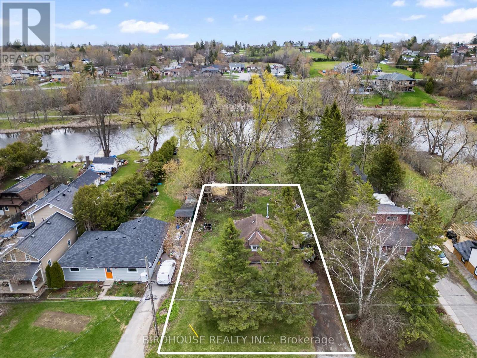18 Water Street, Kawartha Lakes, Ontario  K9V 2C8 - Photo 5 - X13071104