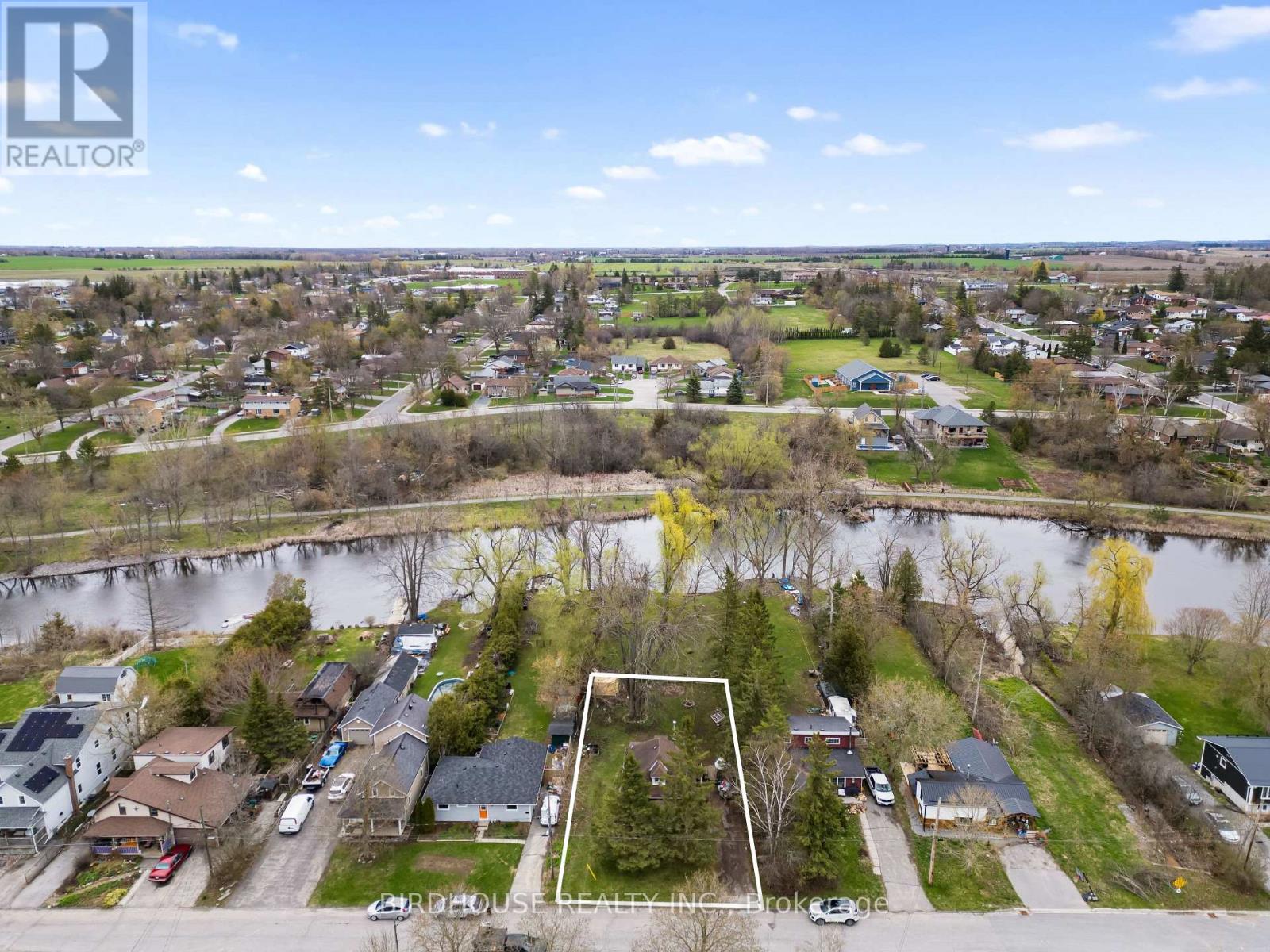 18 Water Street, Kawartha Lakes, Ontario  K9V 2C8 - Photo 6 - X13071104