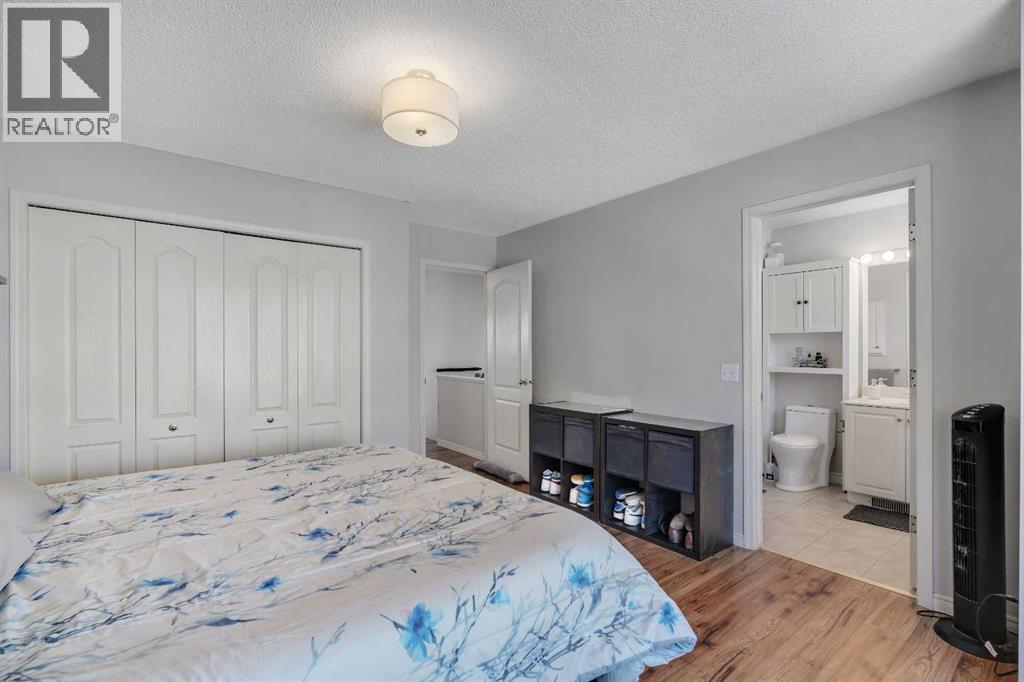 79 Mt Apex Green SE, Calgary, Alberta  T2Z 2V4 - Photo 18 - A2303824