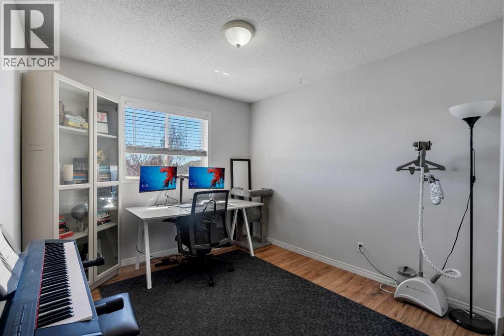 79 Mt Apex Green SE, Calgary, Alberta  T2Z 2V4 - Photo 21 - A2303824