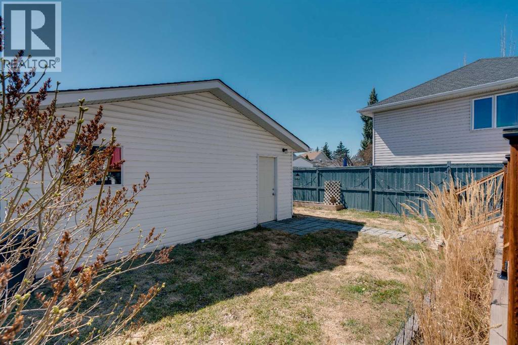 79 Mt Apex Green SE, Calgary, Alberta  T2Z 2V4 - Photo 32 - A2303824