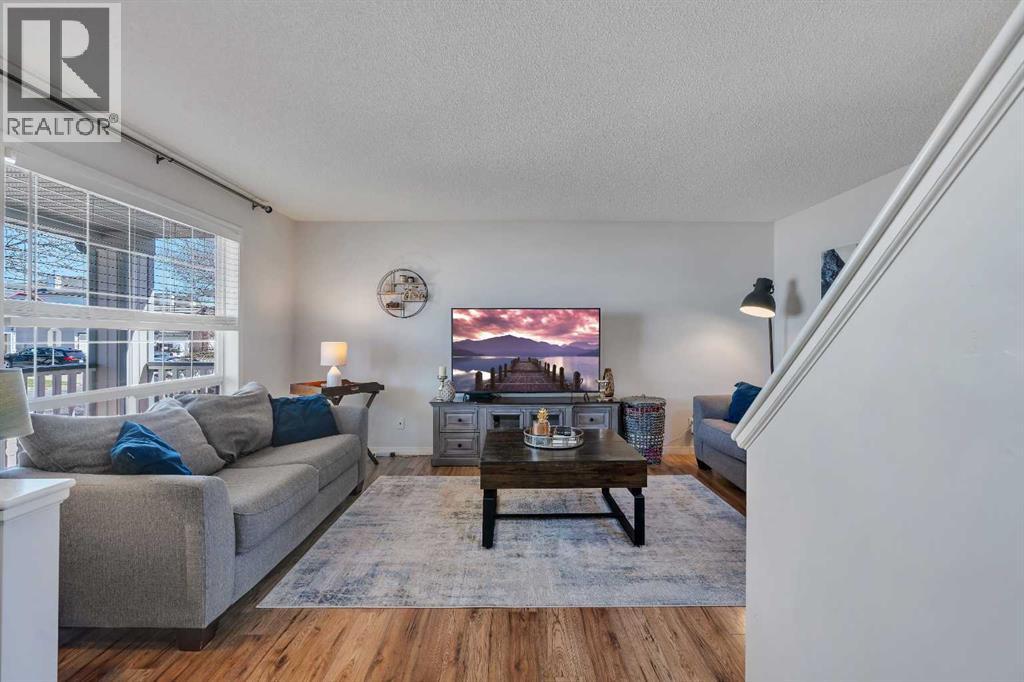 79 Mt Apex Green SE, Calgary, Alberta  T2Z 2V4 - Photo 5 - A2303824
