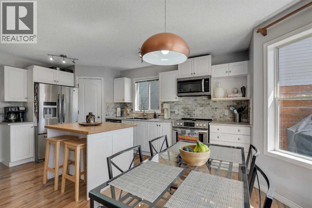 79 Mt Apex Green SE, Calgary, Alberta  T2Z 2V4 - Photo 9 - A2303824