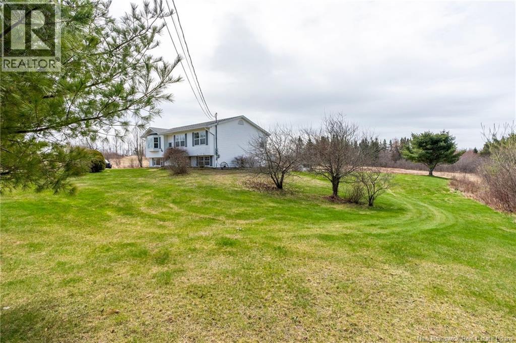 142 Fairfield Road, Sackville, New Brunswick  E4L 2X9 - Photo 3 - NB138361