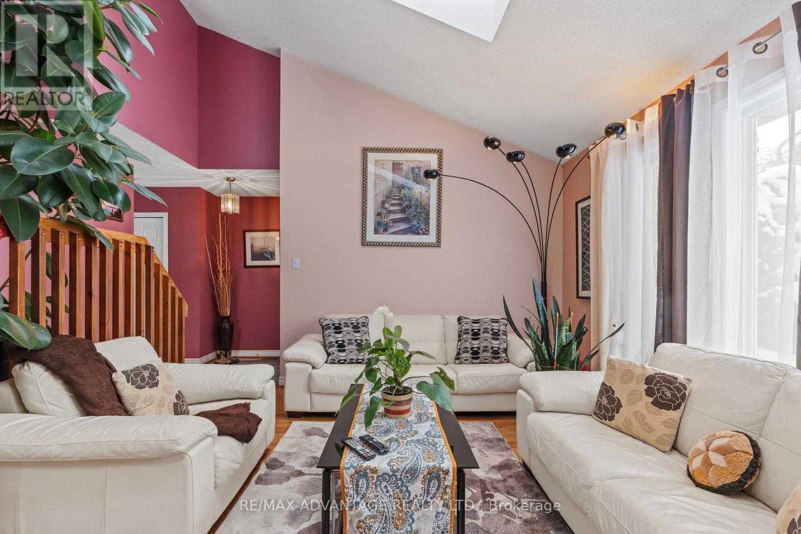 122 Barrydale Crescent, London North, Ontario  N6G 2X6 - Photo 6 - X13071088
