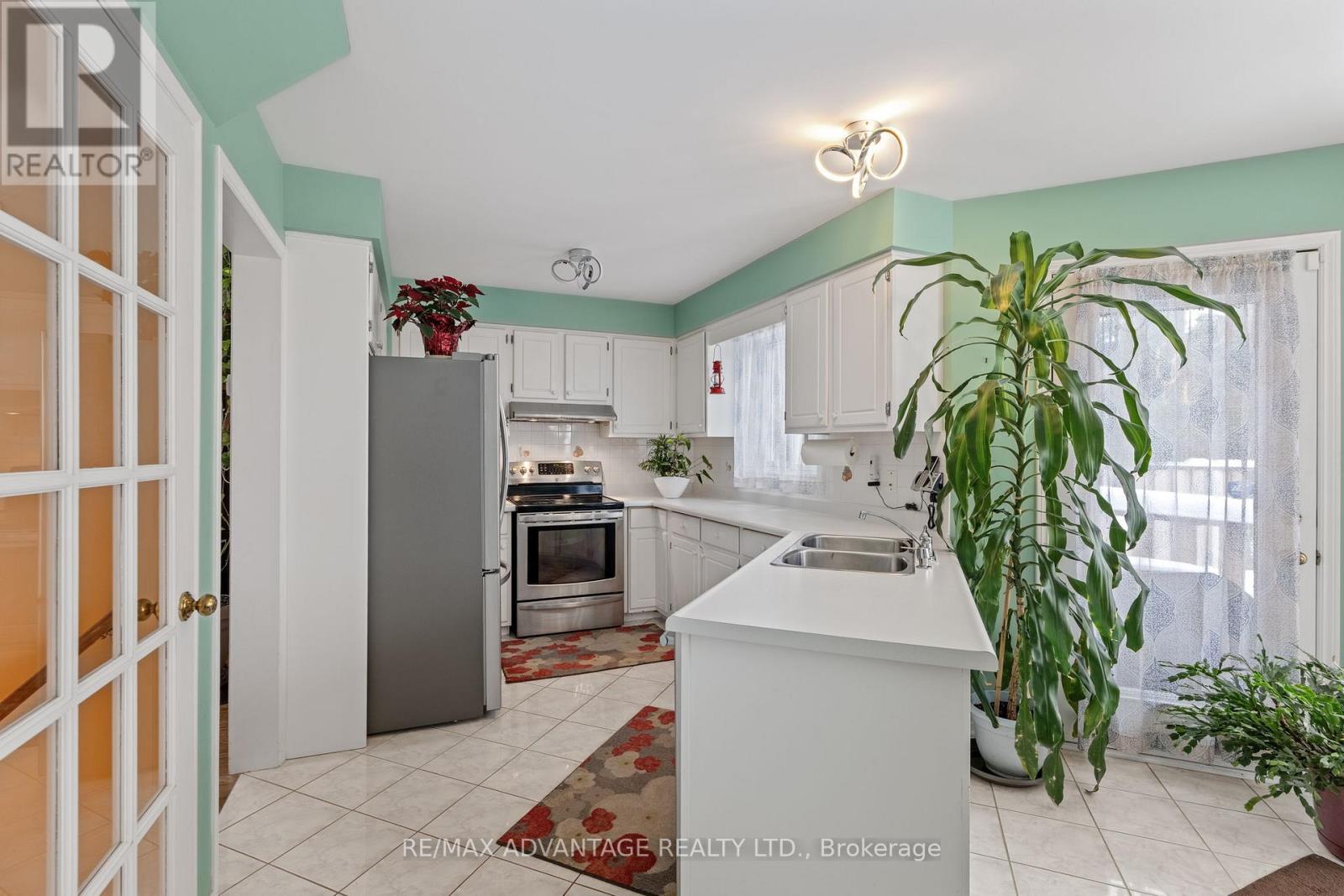 122 Barrydale Crescent, London North, Ontario  N6G 2X6 - Photo 7 - X13071088