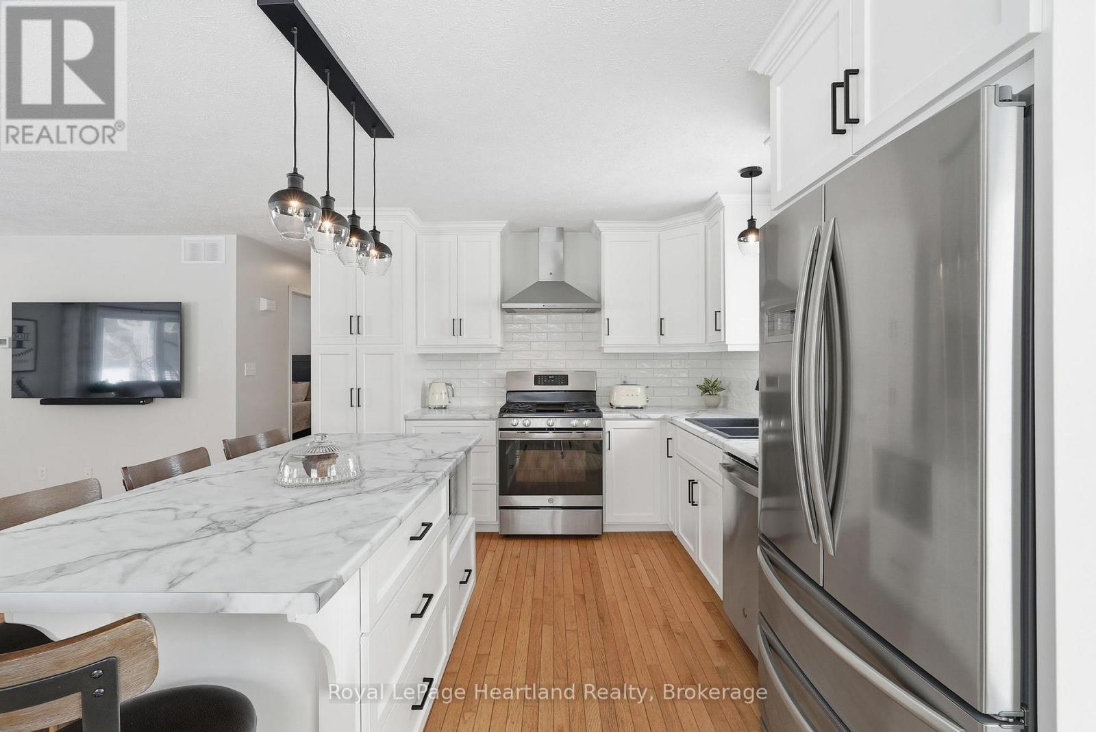 99 Allan Street W, Minto, Ontario  N0G 1M0 - Photo 16 - X12907964