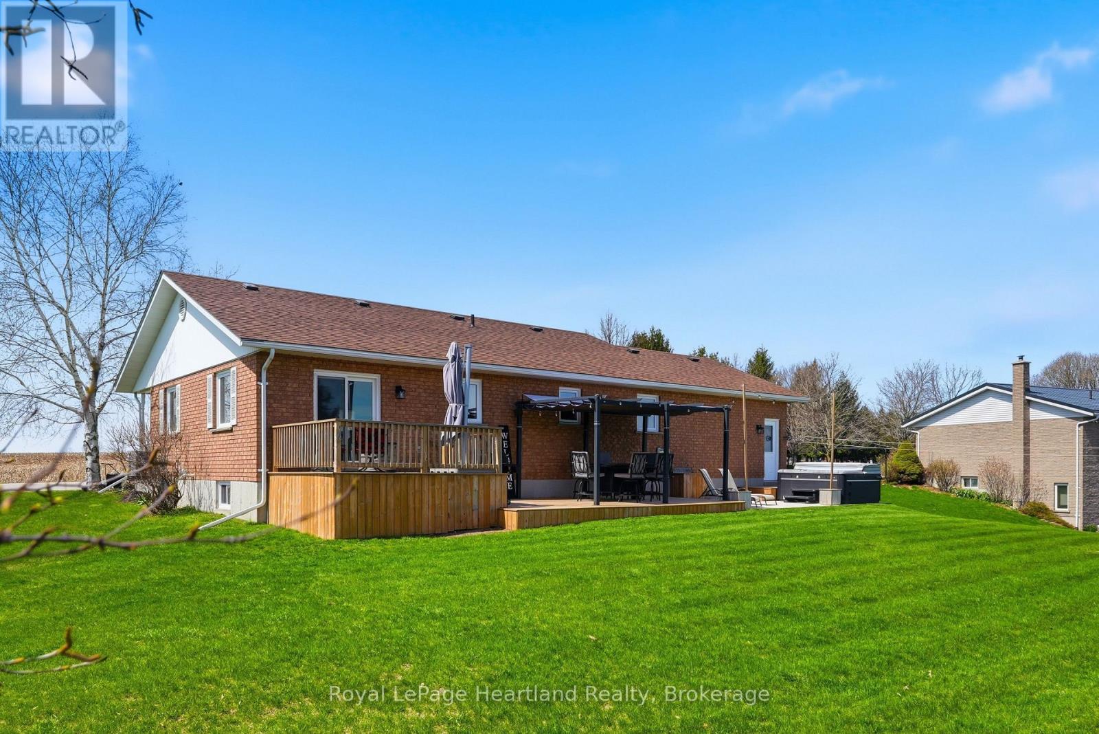 99 Allan Street W, Minto, Ontario  N0G 1M0 - Photo 37 - X12907964