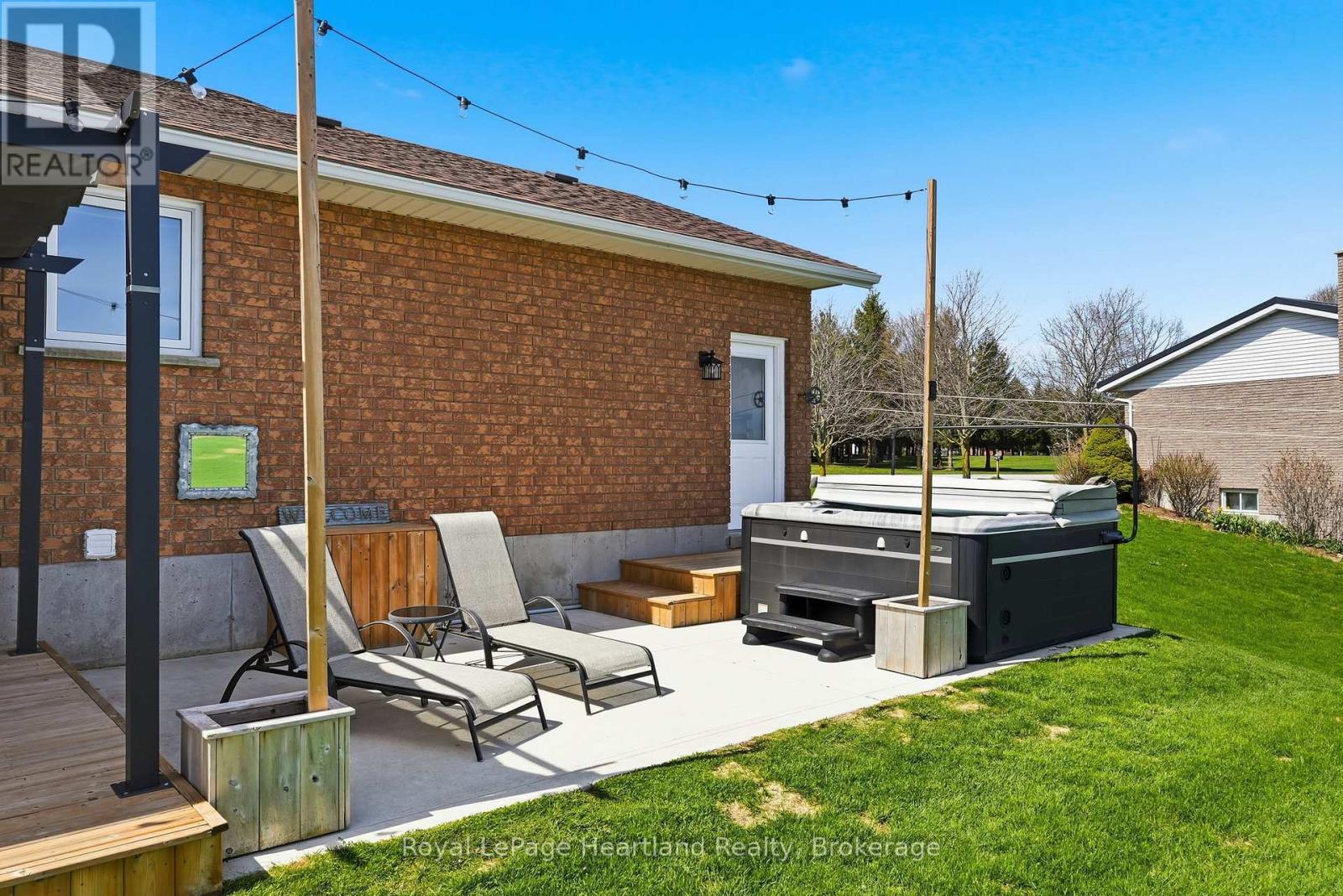 99 Allan Street W, Minto, Ontario  N0G 1M0 - Photo 34 - X12907964