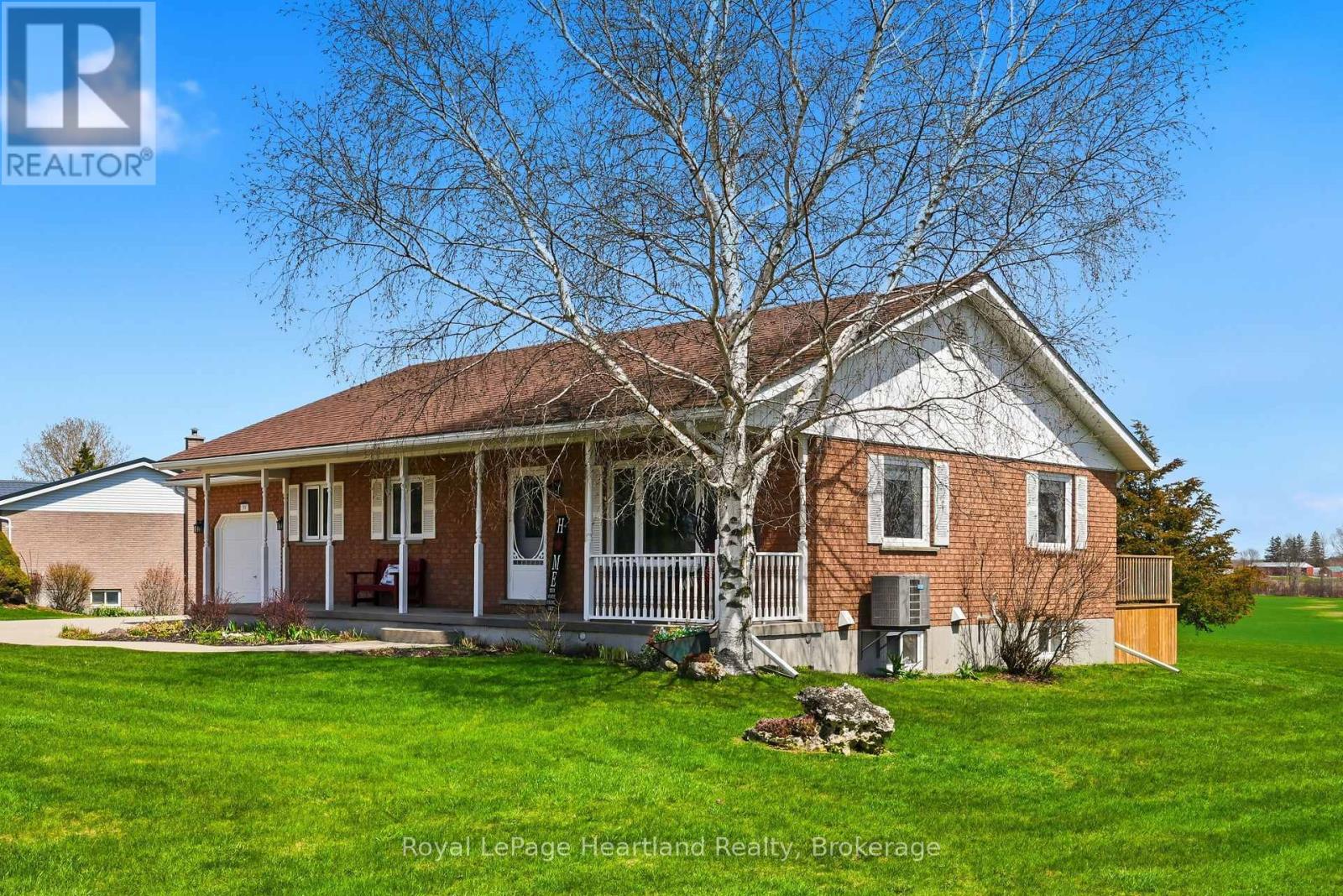 99 Allan Street W, Minto, Ontario  N0G 1M0 - Photo 32 - X12907964