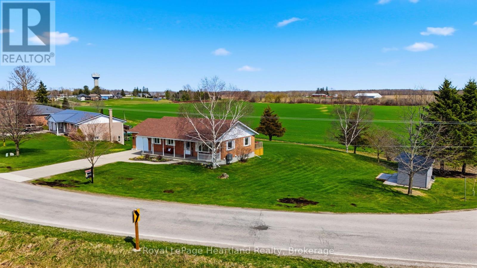 99 Allan Street W, Minto, Ontario  N0G 1M0 - Photo 4 - X12907964