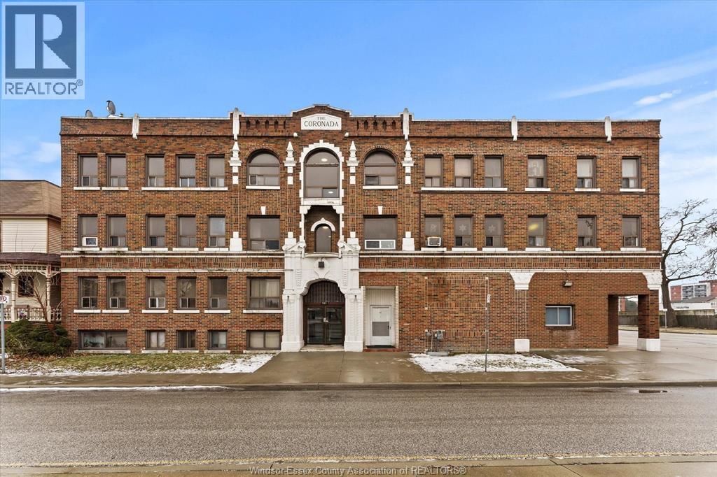 581 CATARAQUI STREET, Windsor, Ontario