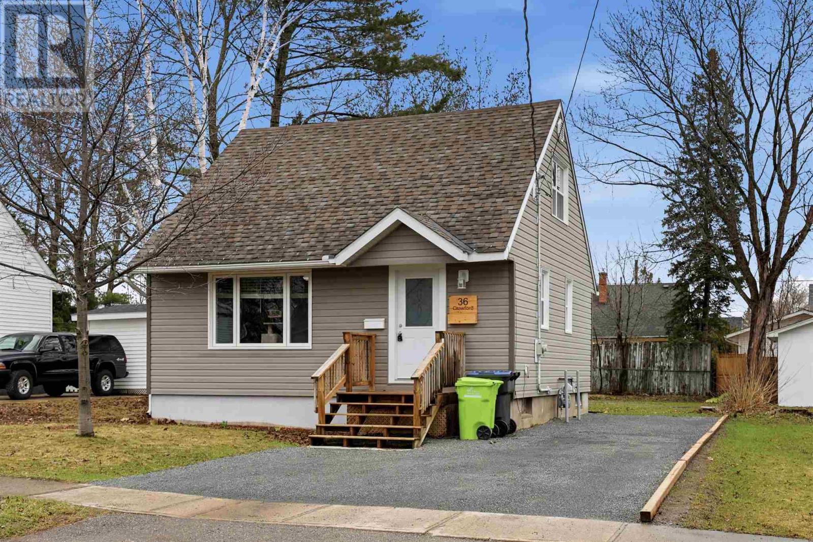 36 Crawford Ave, Sault Ste. Marie, Ontario  P6B 3A1 - Photo 1 - SM260822