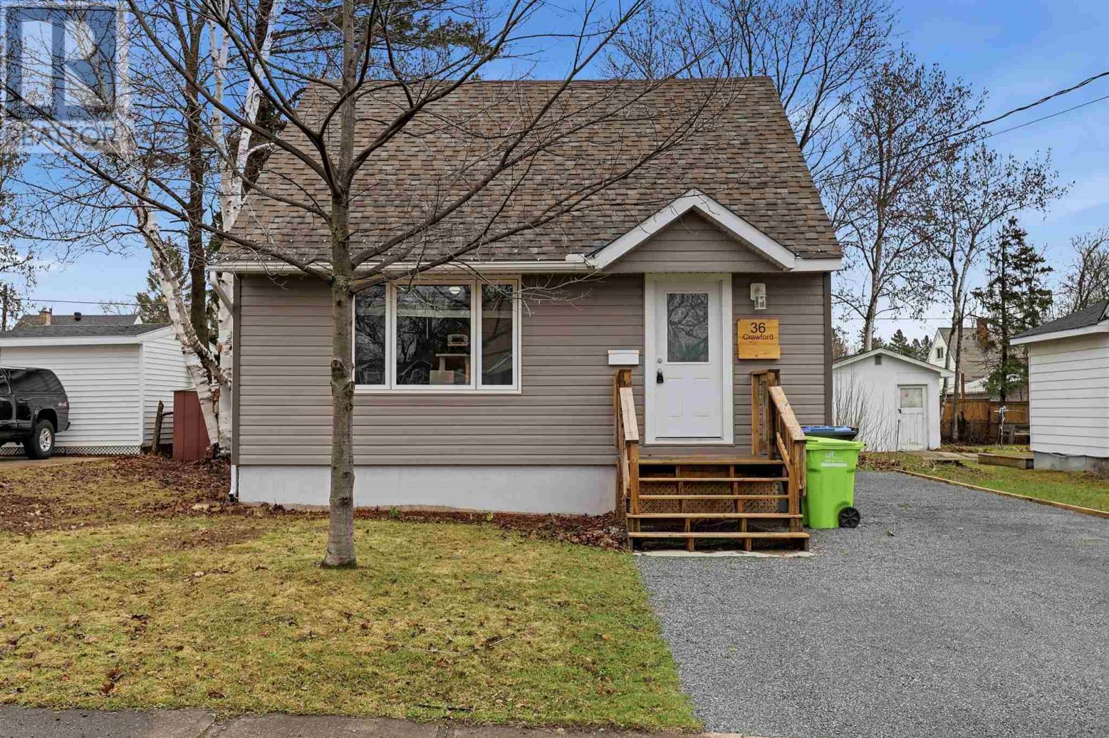 36 Crawford Ave, Sault Ste. Marie, Ontario  P6B 3A1 - Photo 2 - SM260822