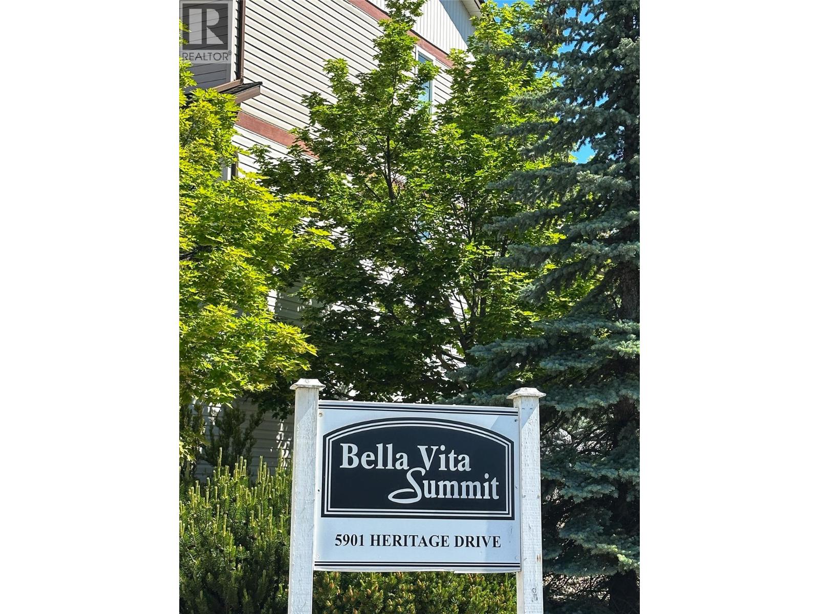 5901 Heritage Drive Unit# 5, Vernon, British Columbia  V1H 1Z5 - Photo 2 - 10349153