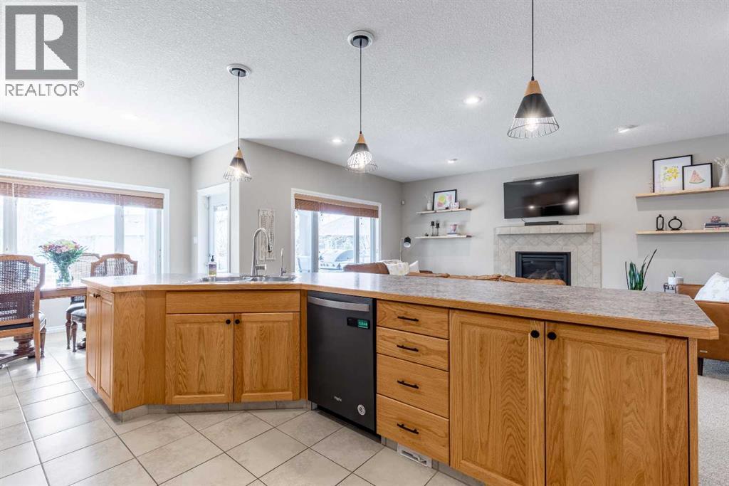 630 Couleecreek Place S, Lethbridge, Alberta  T1K 8C1 - Photo 9 - A2306026