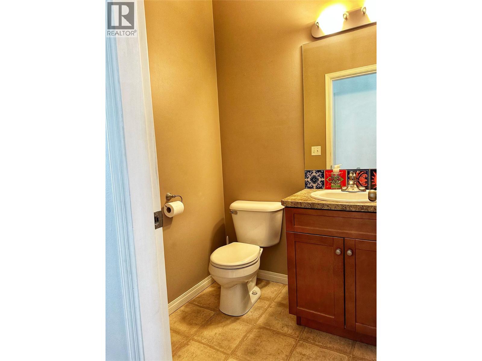5901 Heritage Drive Unit# 5, Vernon, British Columbia  V1H 1Z5 - Photo 11 - 10349153