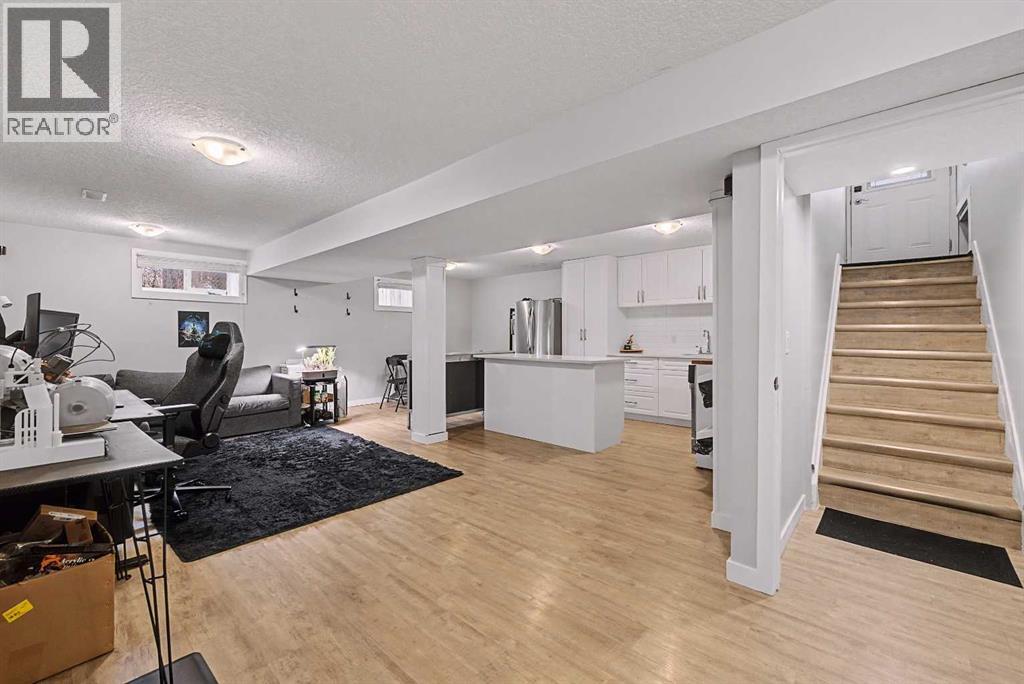32 Sinclair Crescent Sw, Calgary, Alberta  T2W 0L7 - Photo 27 - A2284512