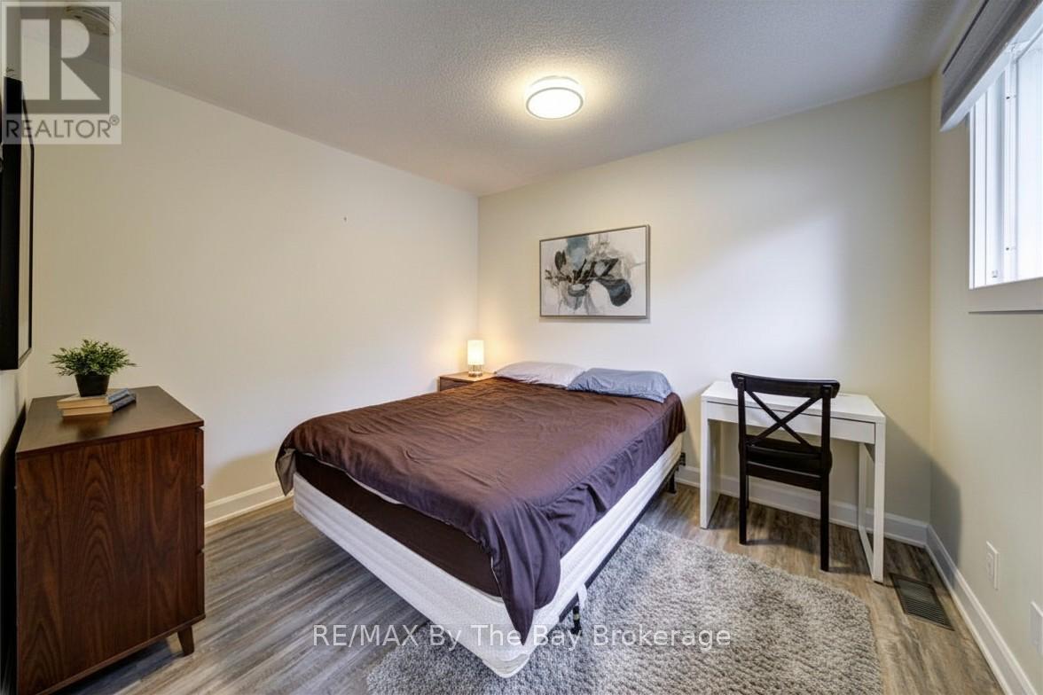 1628 River Road W, Wasaga Beach, Ontario  L9Z 2S3 - Photo 13 - S13070876