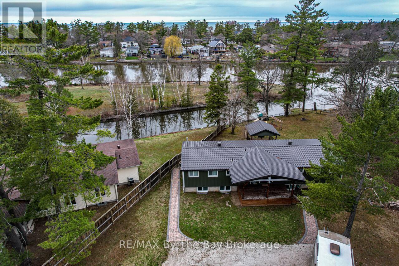 1628 River Road W, Wasaga Beach, Ontario  L9Z 2S3 - Photo 2 - S13070876