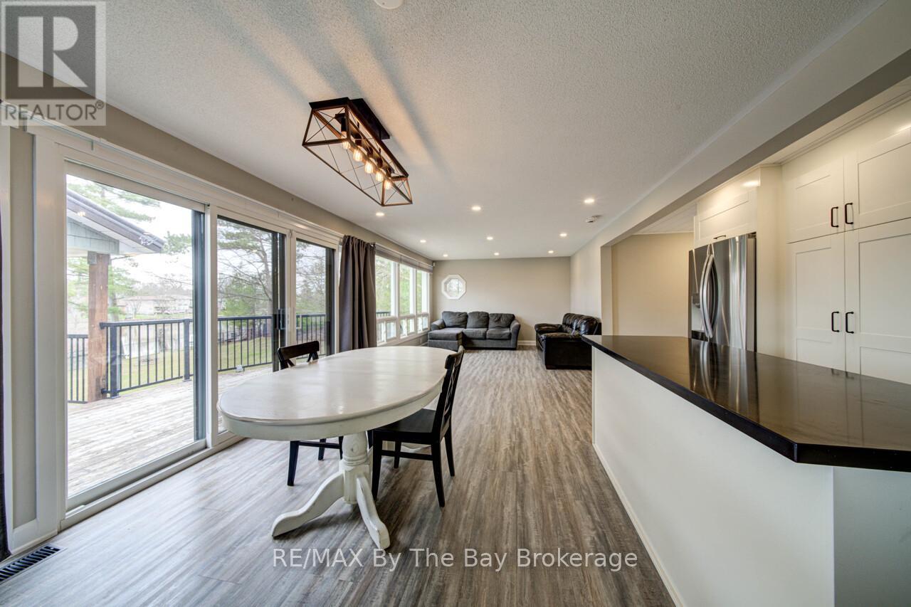 1628 River Road W, Wasaga Beach, Ontario  L9Z 2S3 - Photo 9 - S13070876