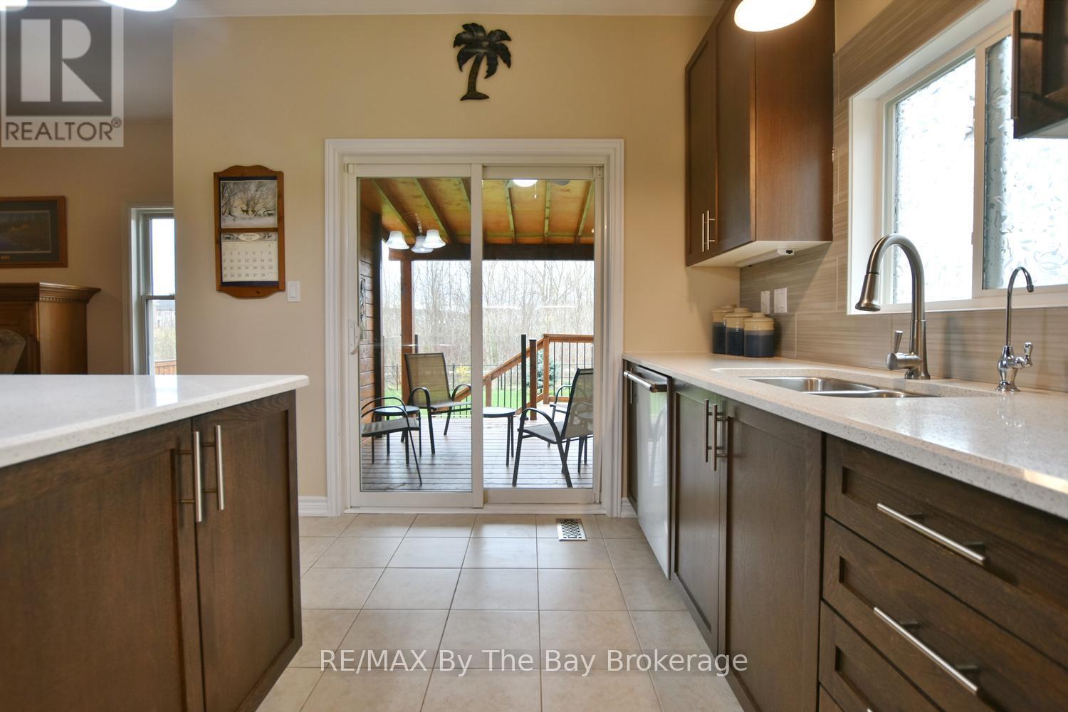 5 Falvo Street, Wasaga Beach, Ontario  L9Z 1J6 - Photo 14 - S13071020
