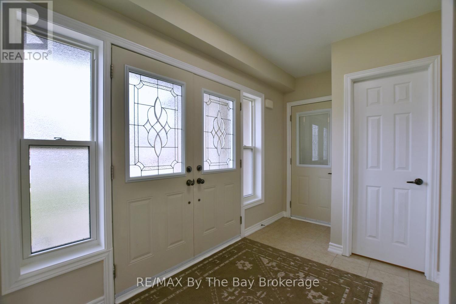 5 Falvo Street, Wasaga Beach, Ontario  L9Z 1J6 - Photo 5 - S13071020