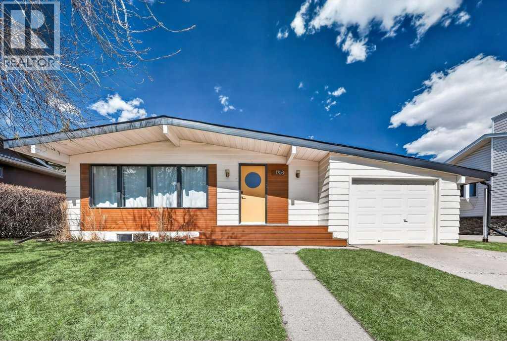1708 111 Avenue SW, Calgary, Alberta  T2W 1R5 - Photo 1 - A2303253