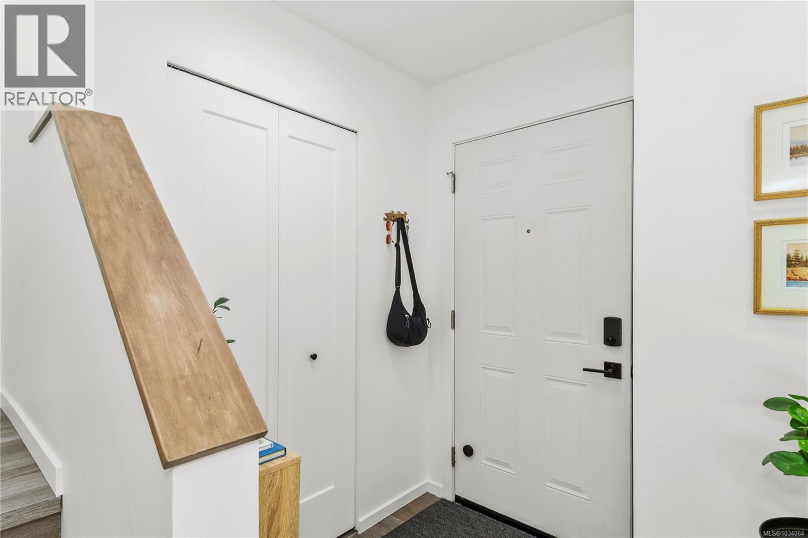 7 555 Rockland Rd, Campbell River, British Columbia  V9W 8B7 - Photo 3 - 1034064