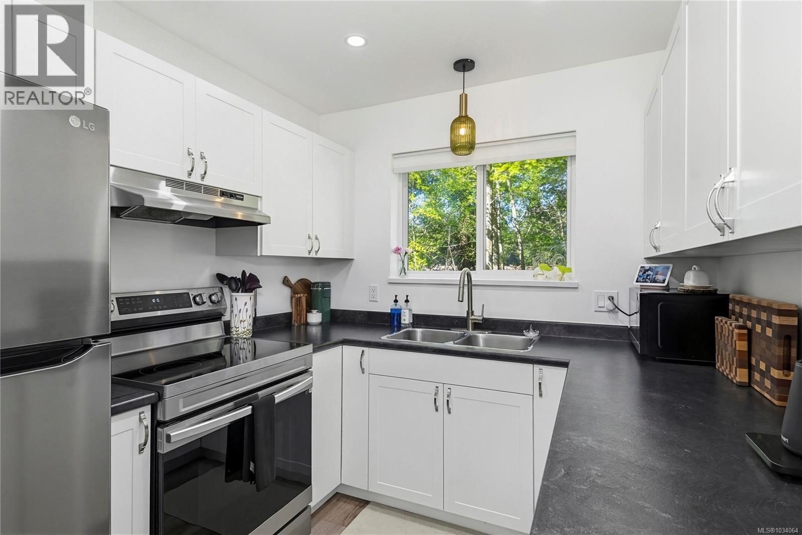 7 555 Rockland Rd, Campbell River, British Columbia  V9W 8B7 - Photo 11 - 1034064