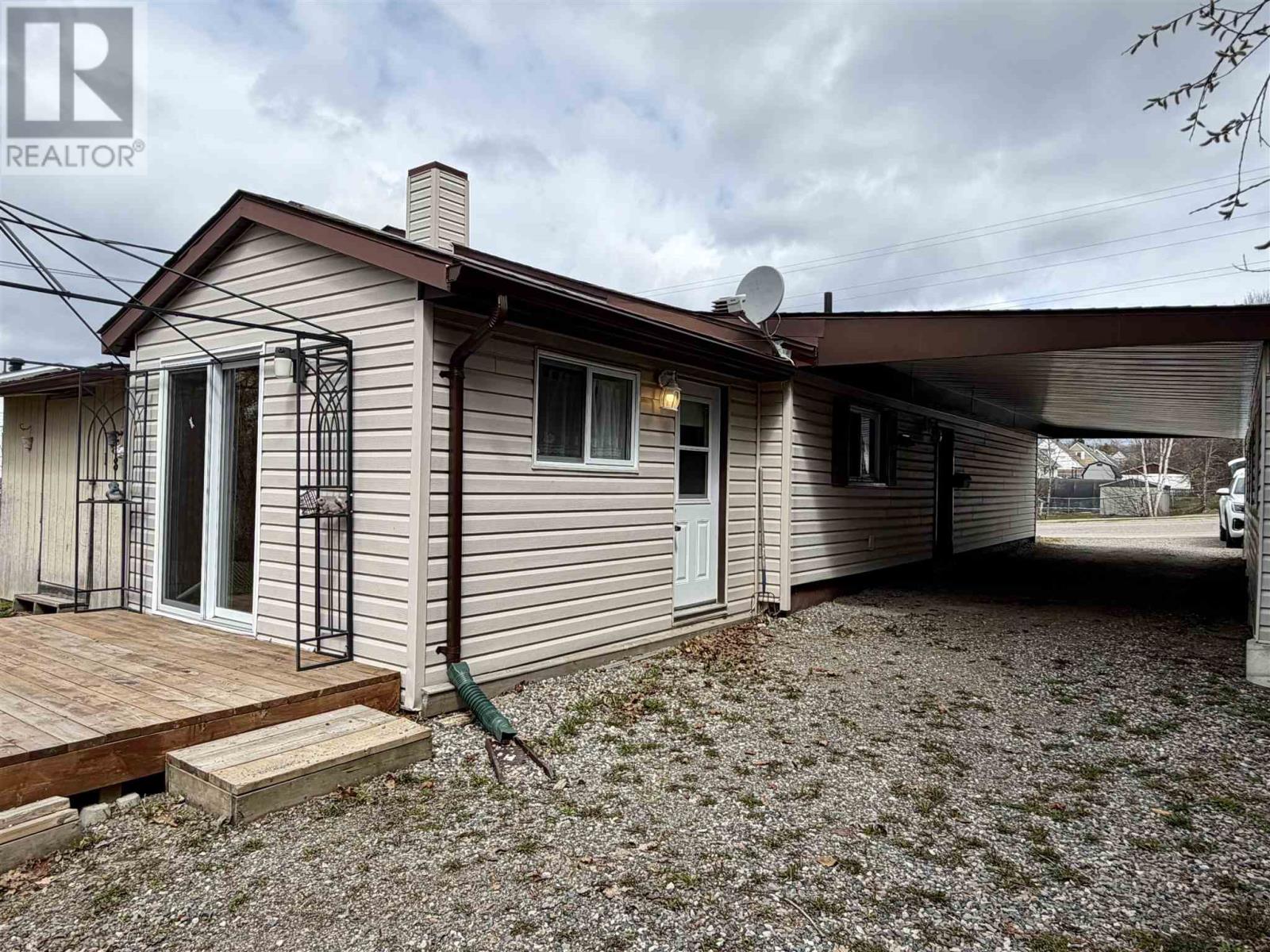 187 Hillside Dr S, Elliot Lake, Ontario  P5A 1N4 - Photo 1 - SM260842