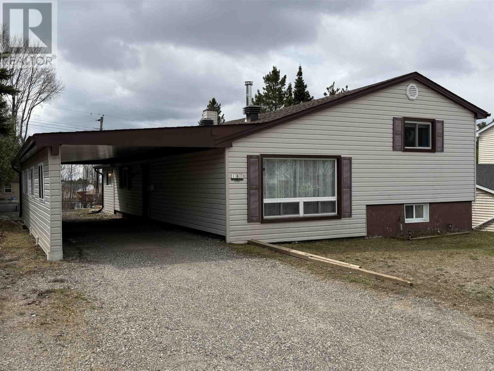 187 Hillside Dr S, Elliot Lake, Ontario  P5A 1N4 - Photo 2 - SM260842