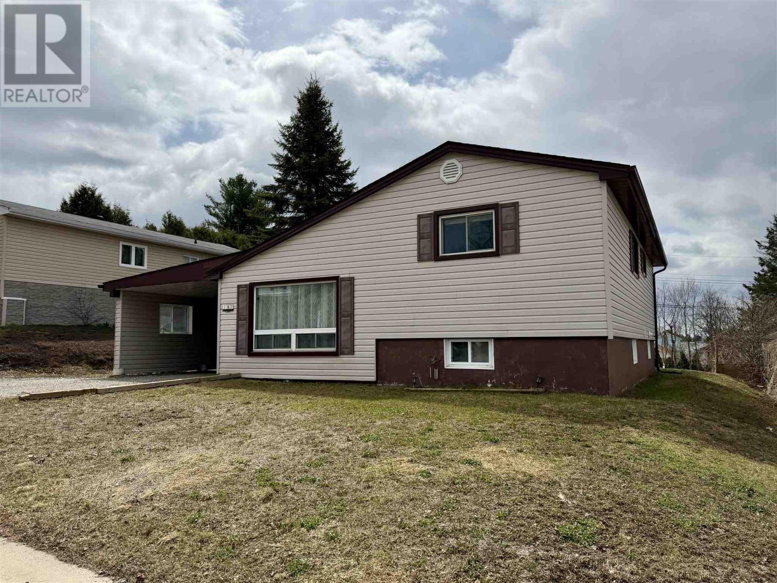187 Hillside Dr S, Elliot Lake, Ontario  P5A 1N4 - Photo 33 - SM260842