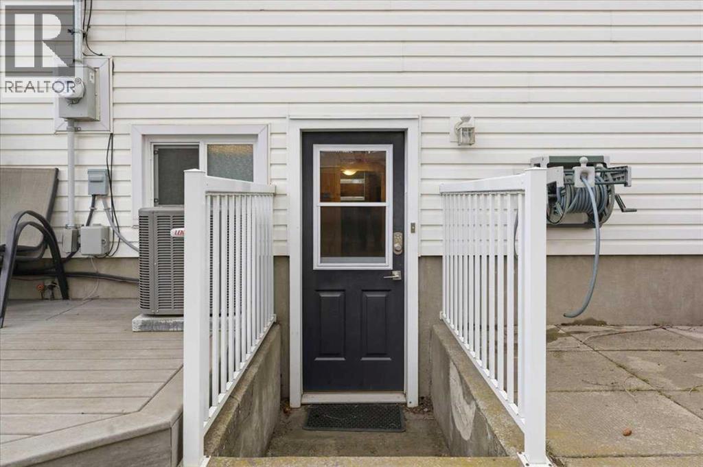 40 Grafton Crescent SW, Calgary, Alberta  T3E 4X1 - Photo 36 - A2306301