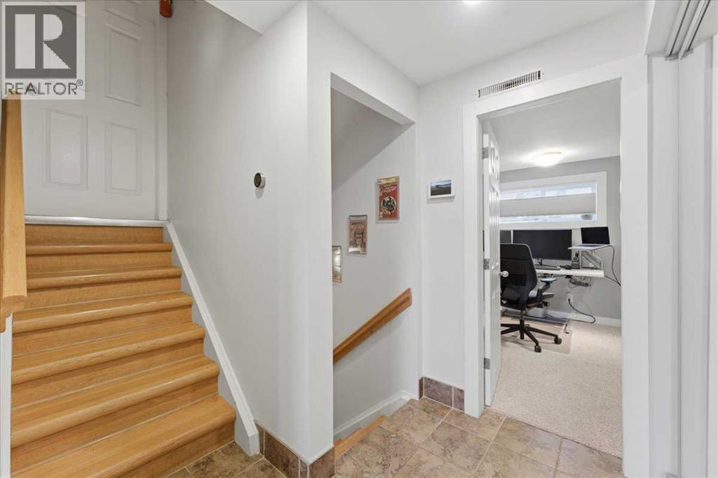40 Grafton Crescent SW, Calgary, Alberta  T3E 4X1 - Photo 22 - A2306301