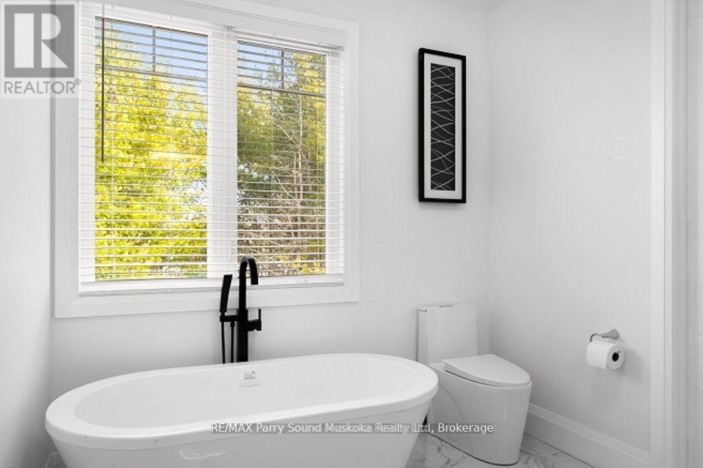 730 124 Highway, Mckellar, Ontario  P0G 1C0 - Photo 18 - X13071232