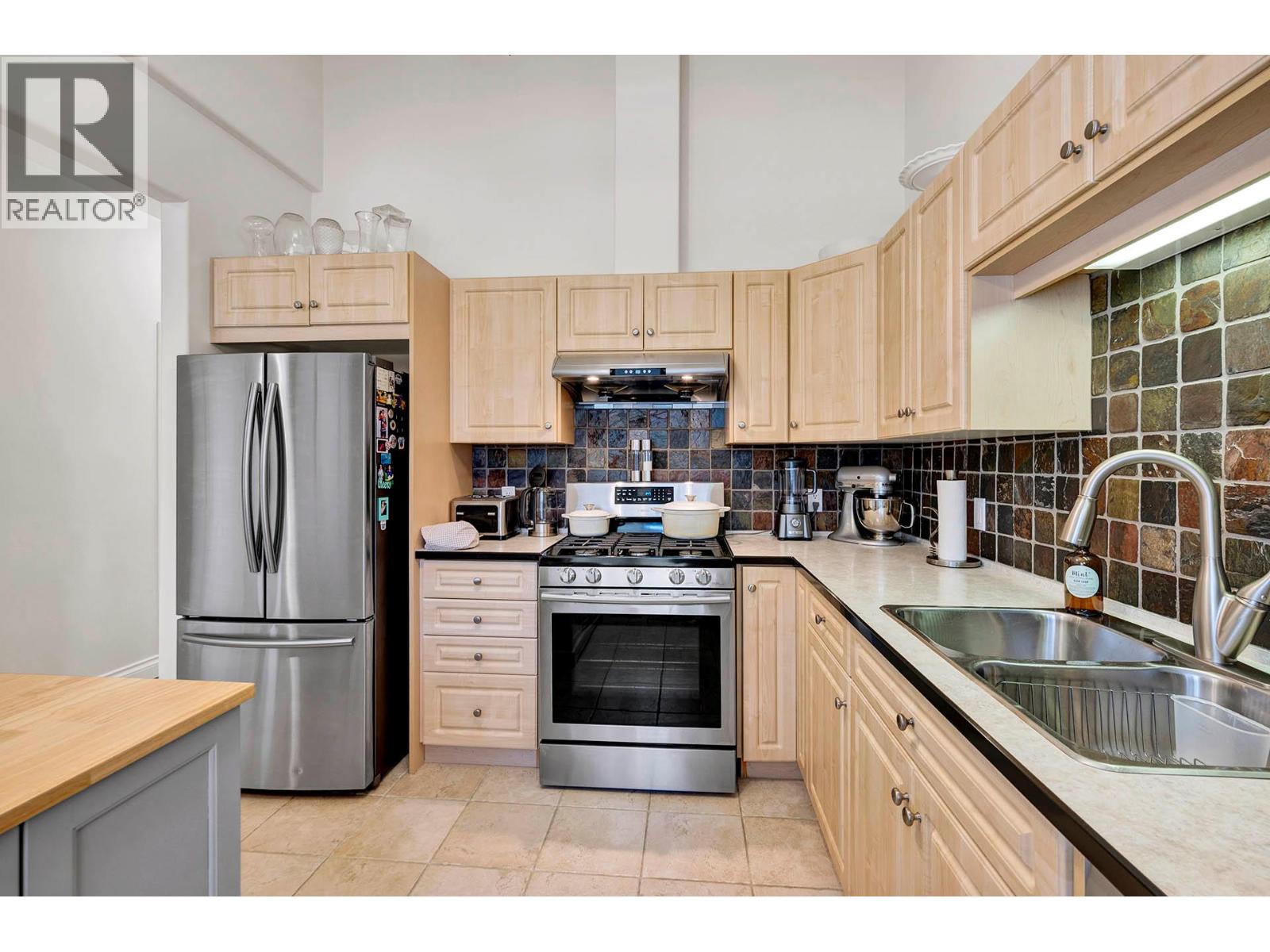 1055 Aberdeen Drive Unit# 33, Kamloops, British Columbia  V1S 2A7 - Photo 5 - 10385724